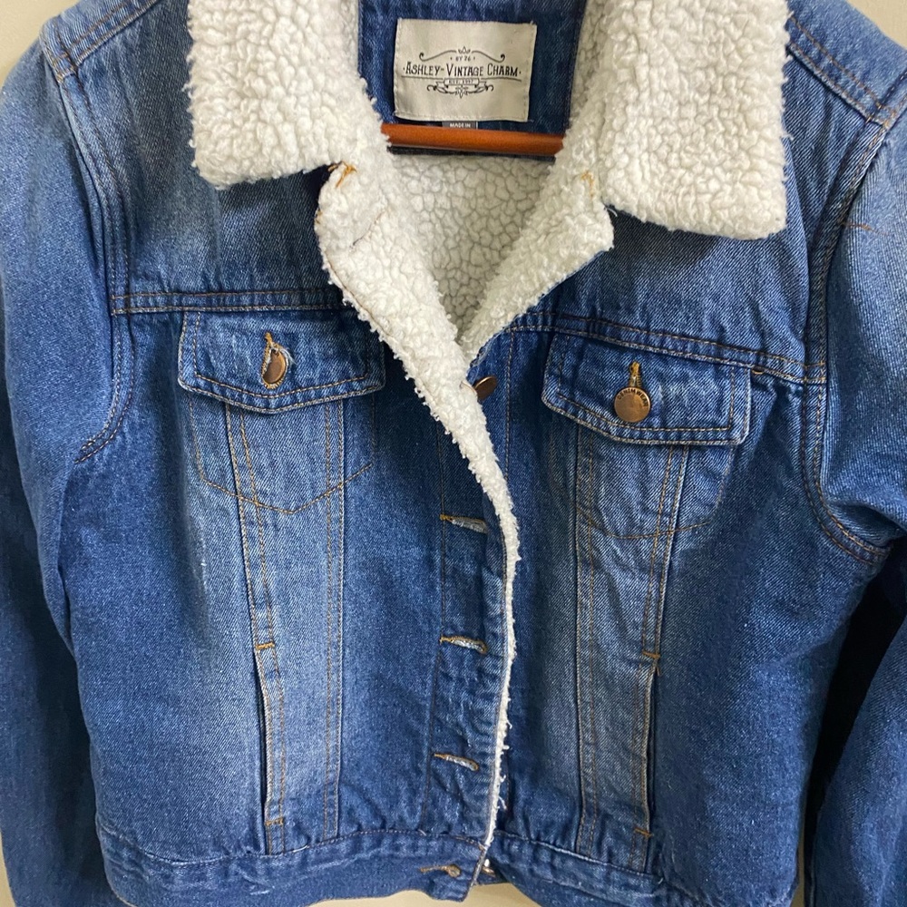 Ashley Vintage Charm Blue Denim Sherpa Jacket Size M